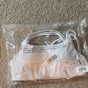 NWT Athlete White hyper focused bra in small